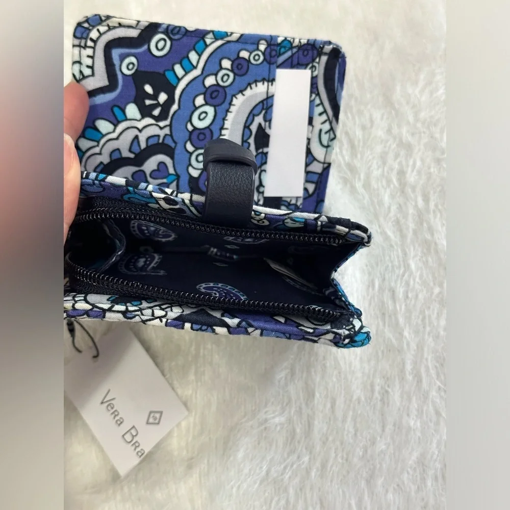Vera Bradley Blue and Black Paisley Wallet💙 - Picture 5 of 11